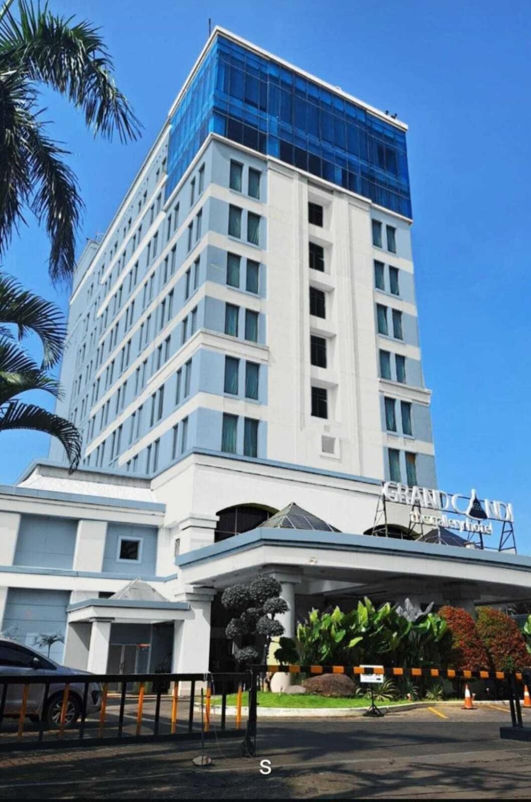 Grand Candi Hotel Semarang Luaran gambar