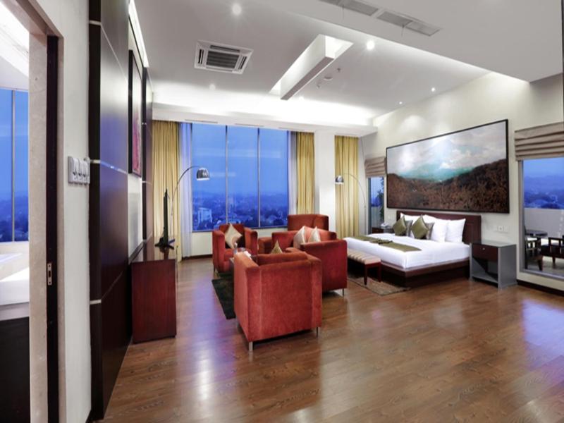 Grand Candi Hotel Semarang Luaran gambar